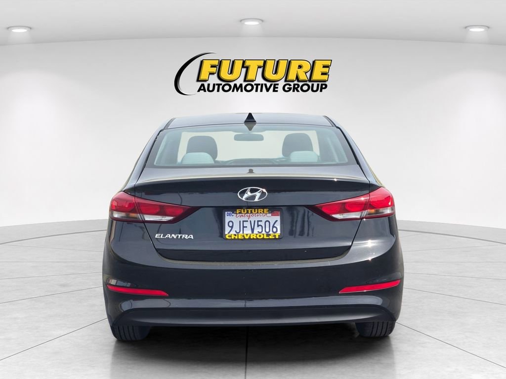 2018 Hyundai Elantra SEL photo 5