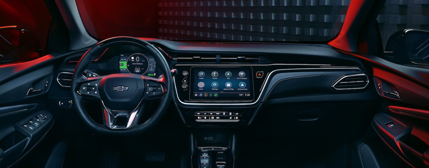 Chevy Bolt Dealer - 2023 Chevy Bolt EUV Redline Edition - Dash.jpg The black interior and dash is shown in a 2023 Chevy Bolt EUV Redline Edition.