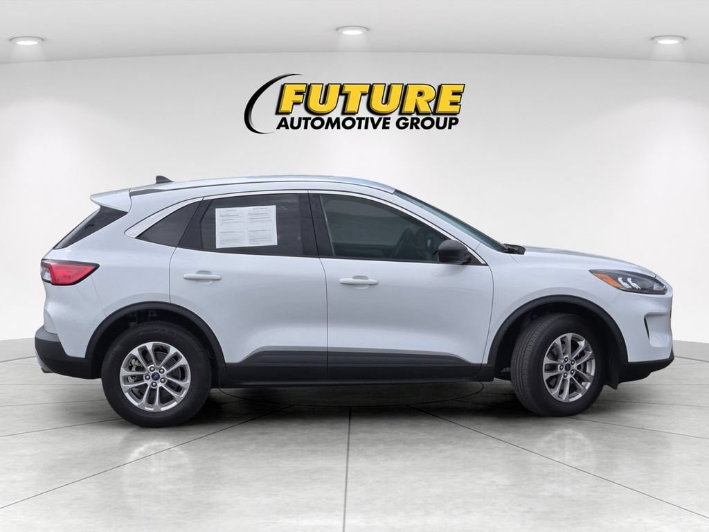 Used 2022 Ford Escape SE SUV