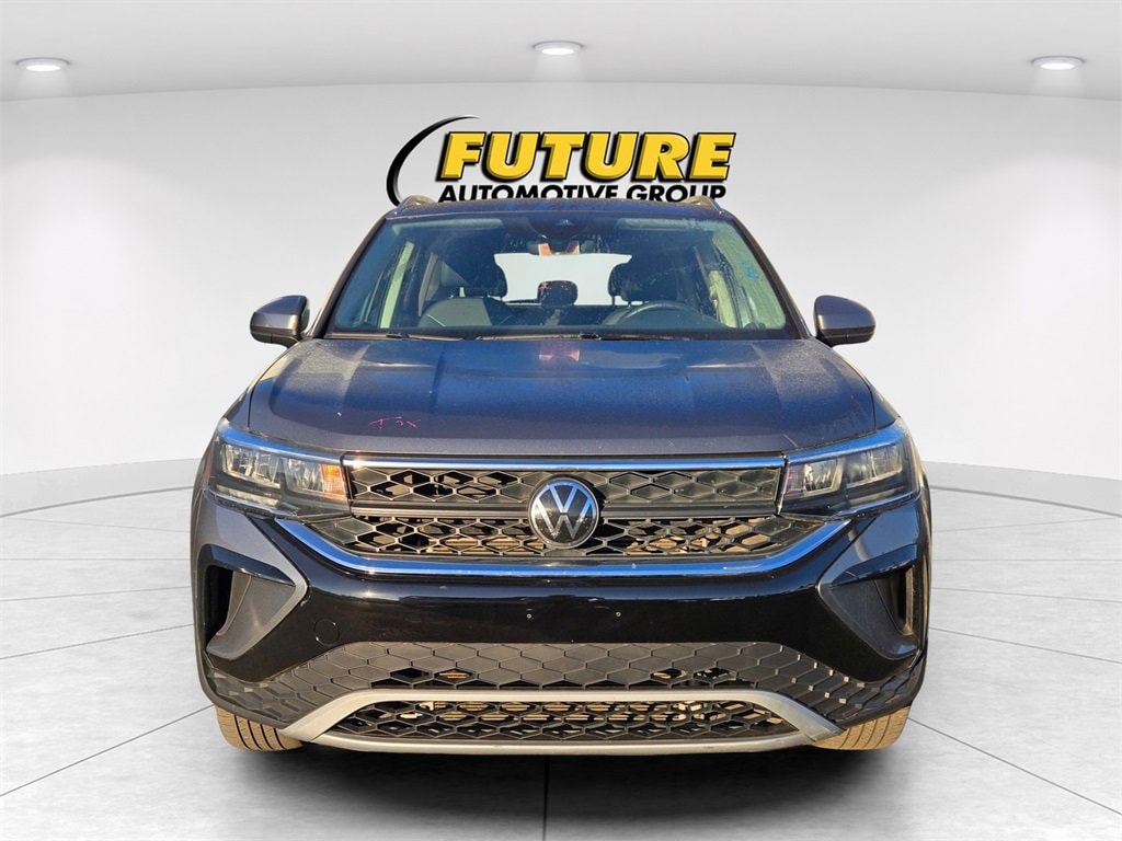 Used 2024 Volkswagen Taos SE