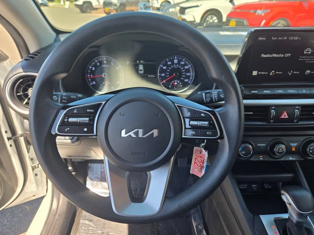 2023 Kia Forte LXS - Photo 20