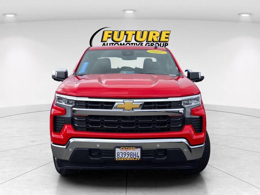 2026 Chevrolet Silverado 1500 LT photo 2