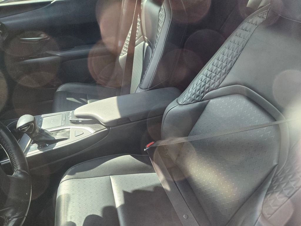 2019 LEXUS UX 200 UX 200 photo 4