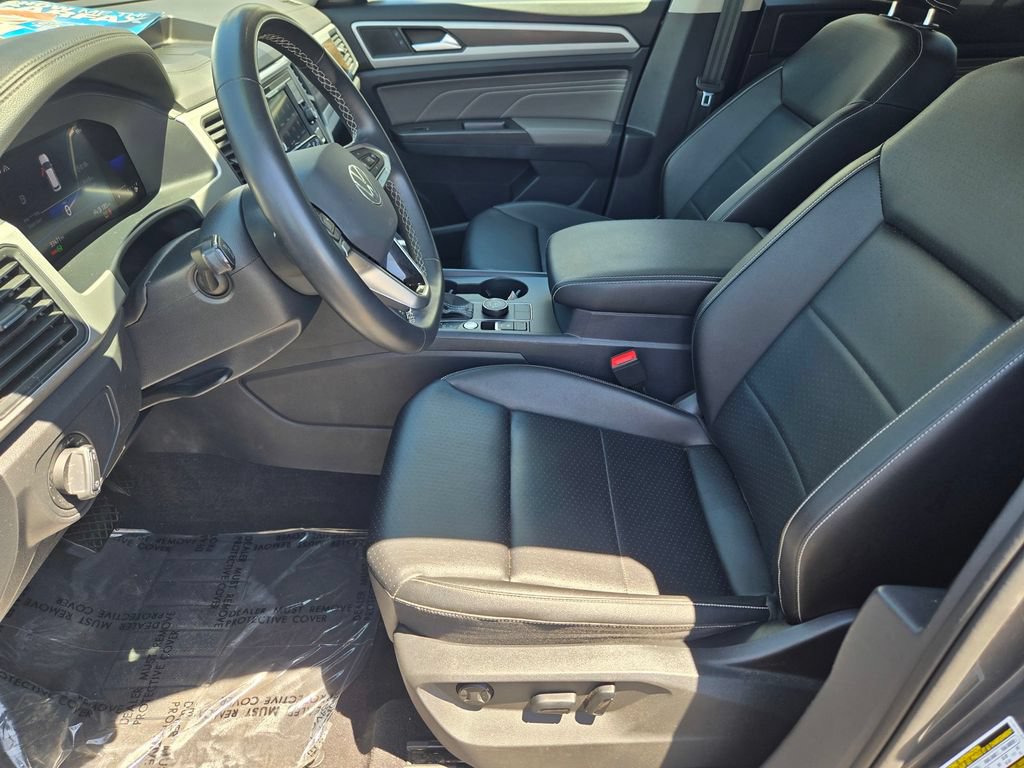 2023 Volkswagen Atlas SE - Photo 11
