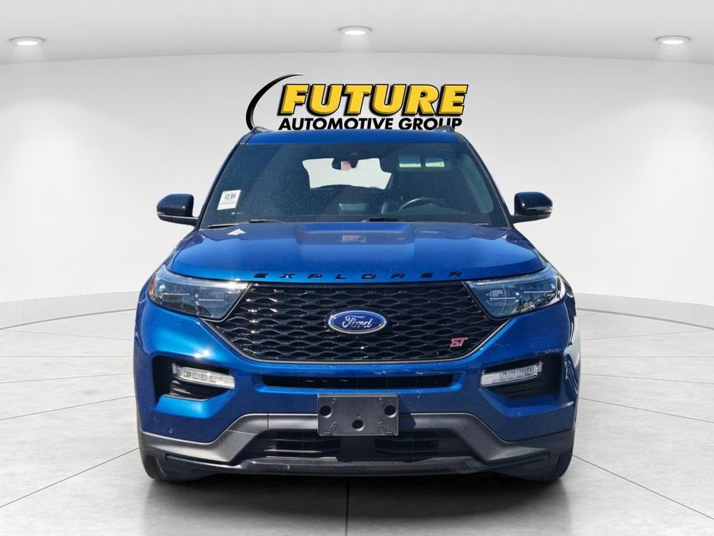 2020 Ford Explorer ST photo 2