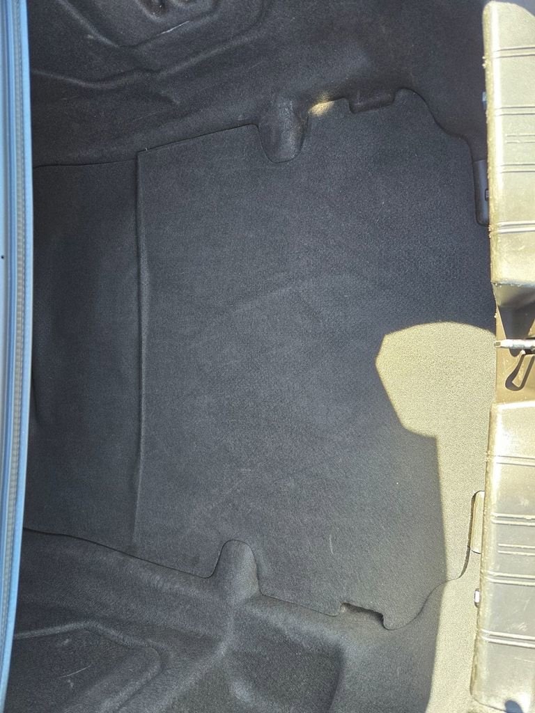 2023 Chevrolet Camaro 1LT photo 6