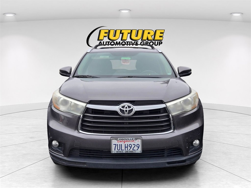 2016 Toyota Highlander XLE photo 2