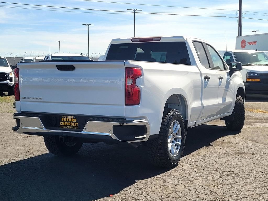 2026 Chevrolet Silverado 1500 WT photo 4