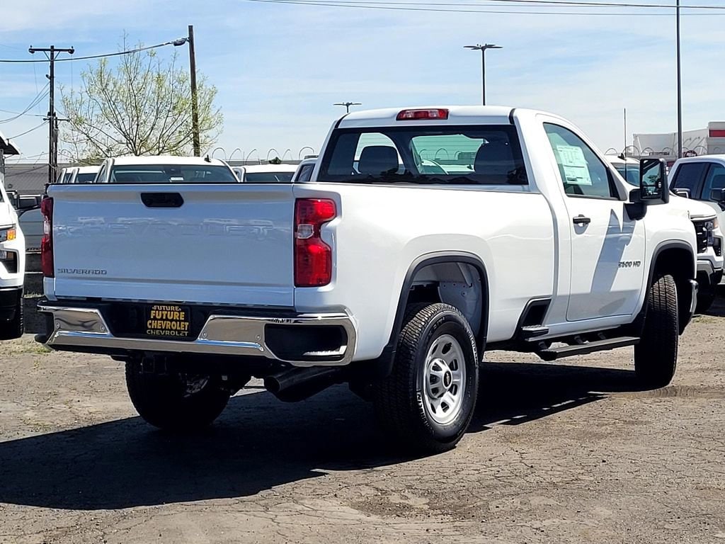 2026 Chevrolet Silverado 2500 HD WT photo 4