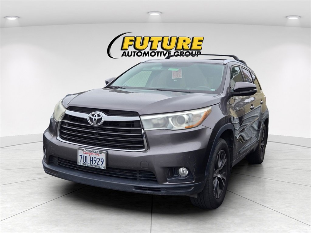 2016 Toyota Highlander XLE photo 3