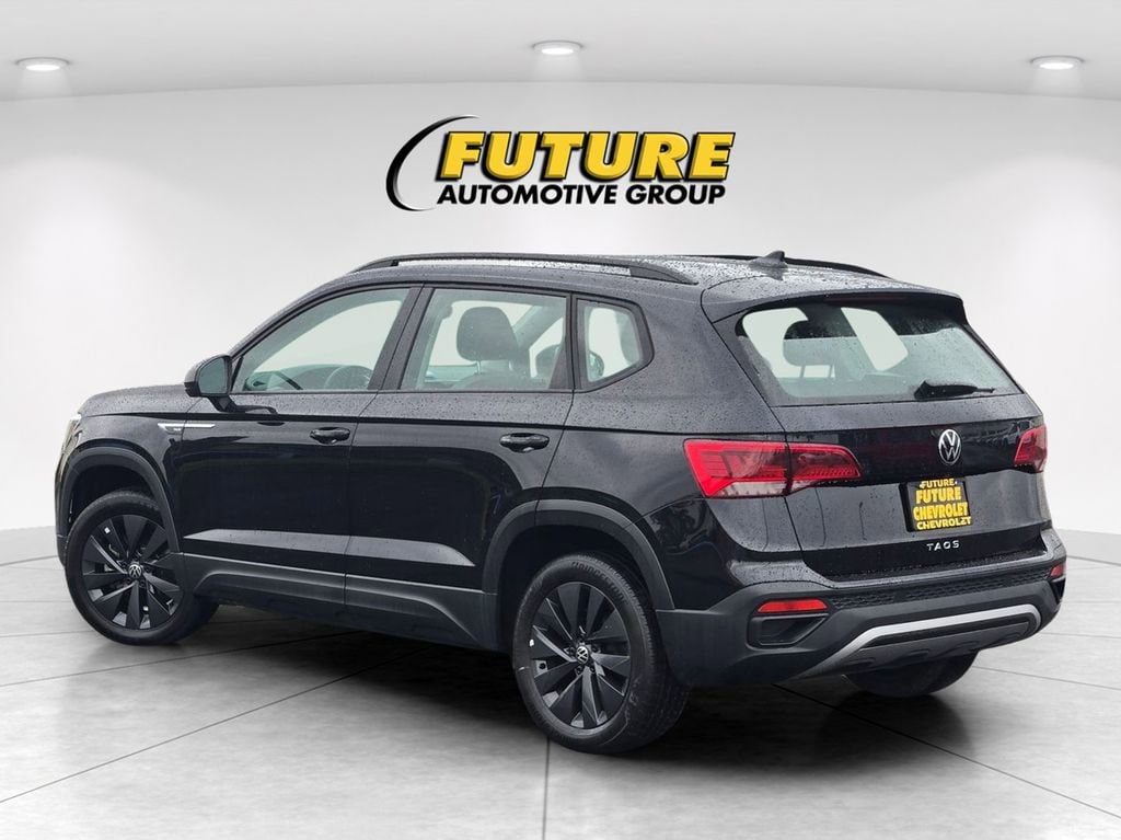 2024 Volkswagen Taos S photo 6