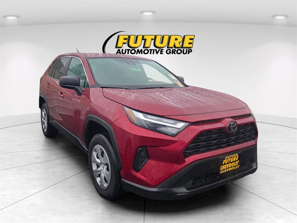 2024 Toyota RAV4 LE photo 2