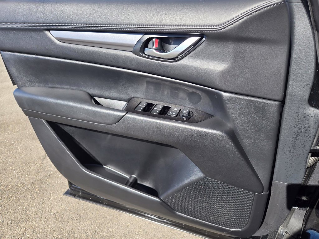 2025 Mazda CX-5 S Preferred package - Photo 17