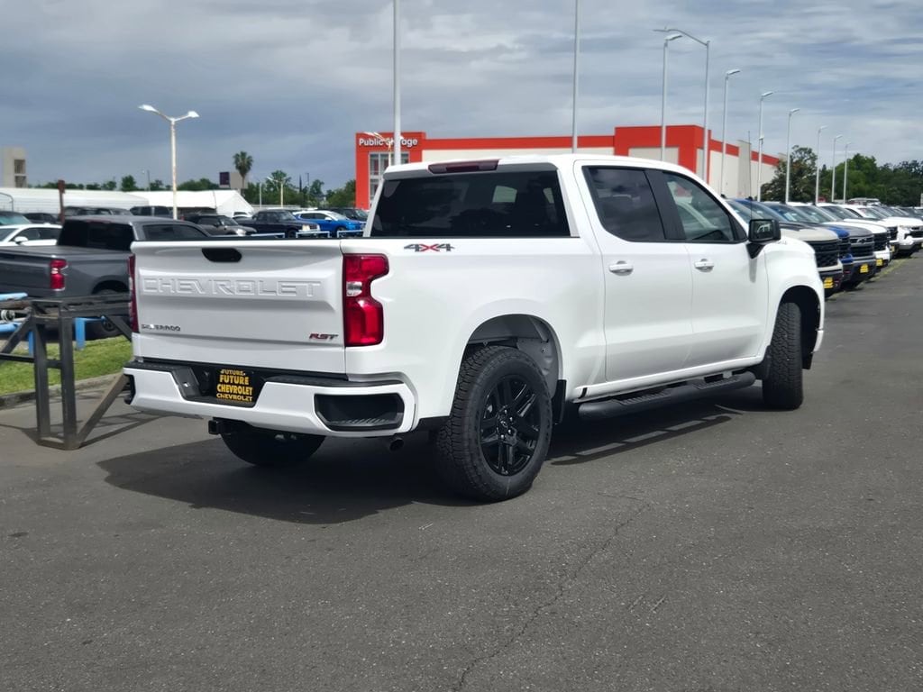 2026 Chevrolet Silverado 1500 LT photo 4