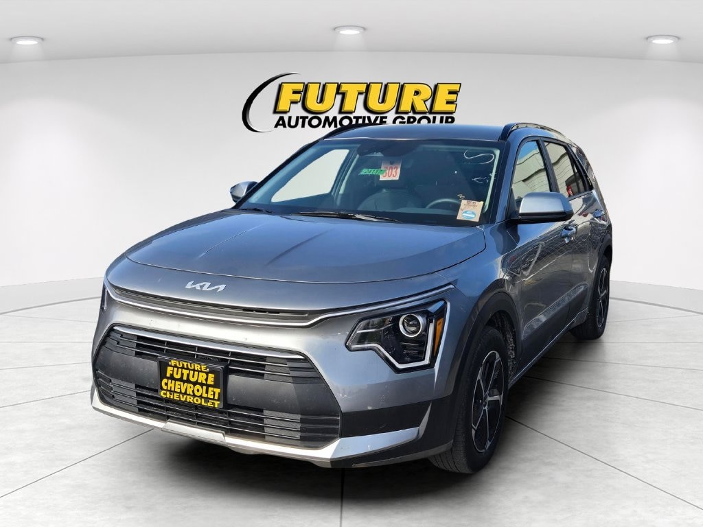 Used 2025 Kia Niro LX