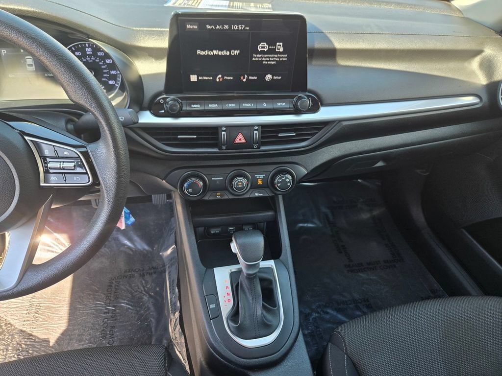 2023 Kia Forte LXS - Photo 16