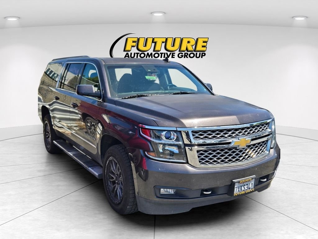 2017 Chevrolet Suburban 4WD 1500 LT's photo