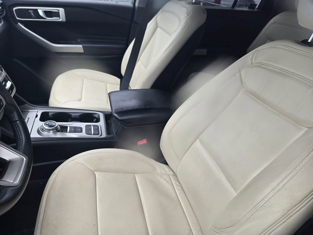 2020 Ford Explorer XLT photo 4