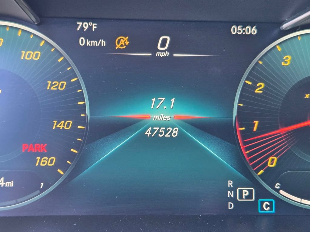 2022 Mercedes-Benz GLC GLC300 - Photo 19