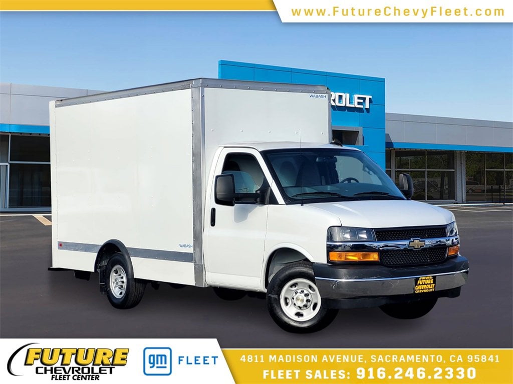2024 Chevrolet Express Cutaway Base's photo