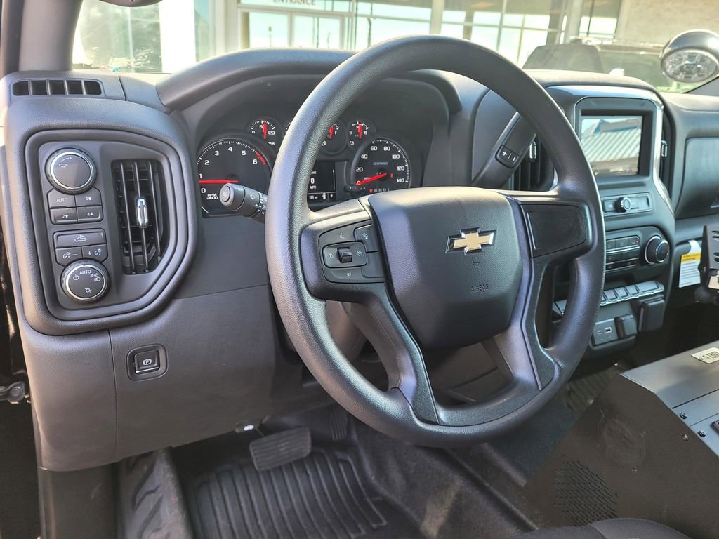 2024 Chevrolet Silverado 1500 WT photo 5