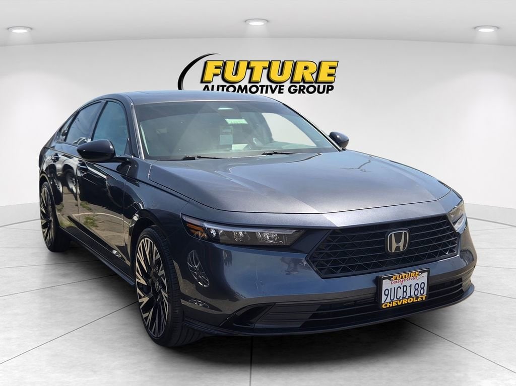 Used 2025 Honda Accord Sedan SE Sedan