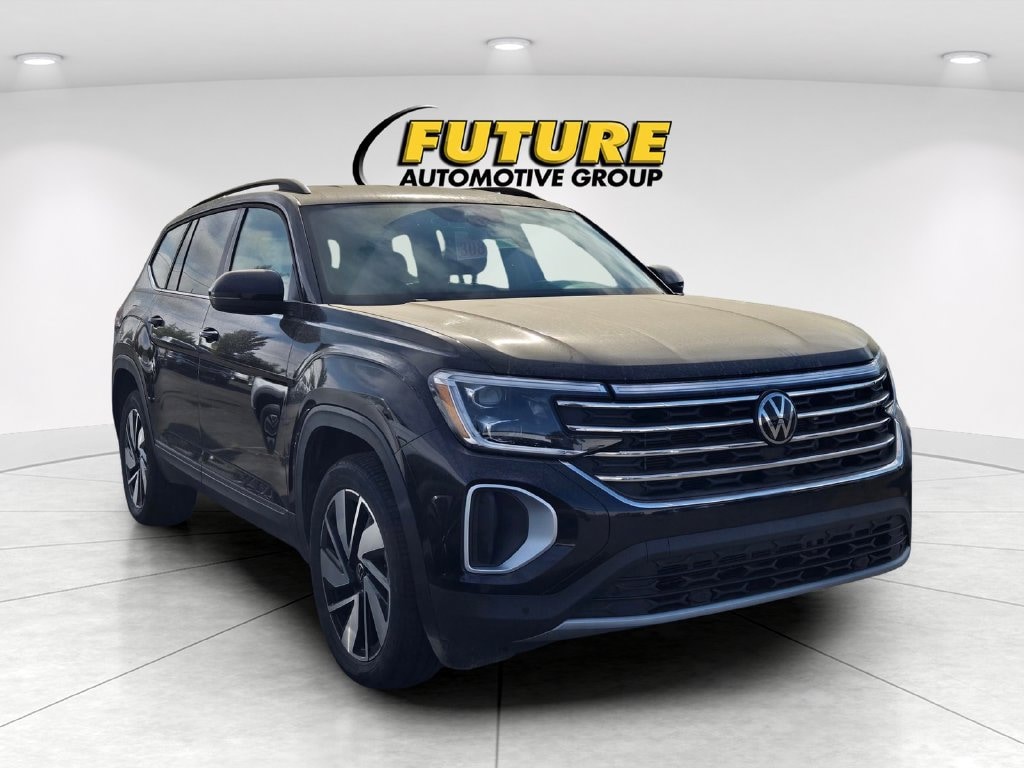 Used 2025 Volkswagen Atlas 2.0T SE w/Technology