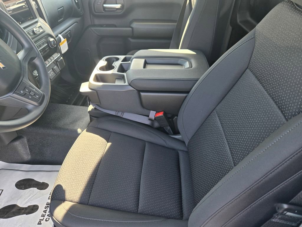 2026 Chevrolet Silverado 1500 WT photo 5