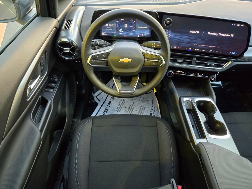 2026 Chevrolet Equinox EV LT photo 5
