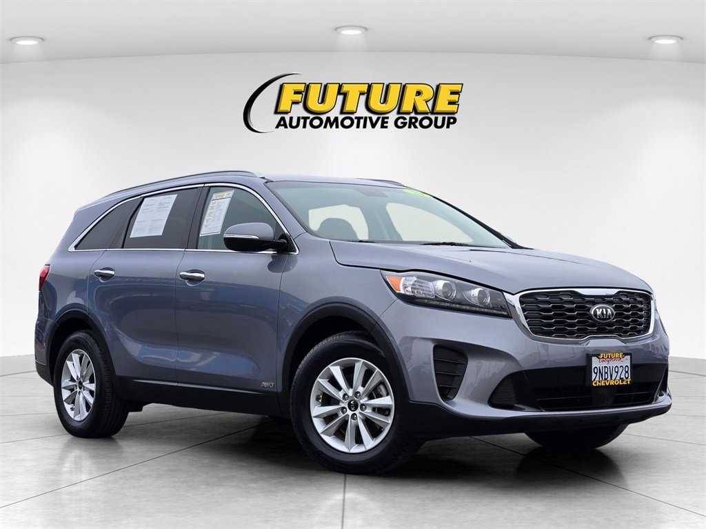 2020 Kia Sorento LX's photo