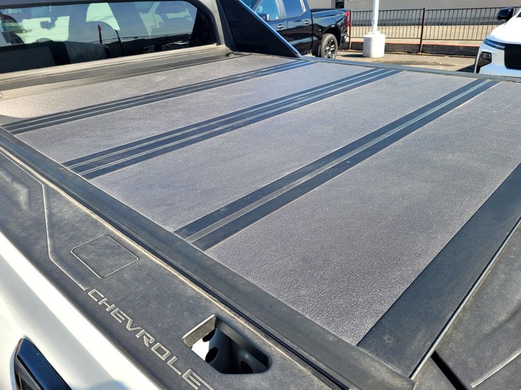 2025 Chevrolet Silverado EV RST - Max Range photo 5