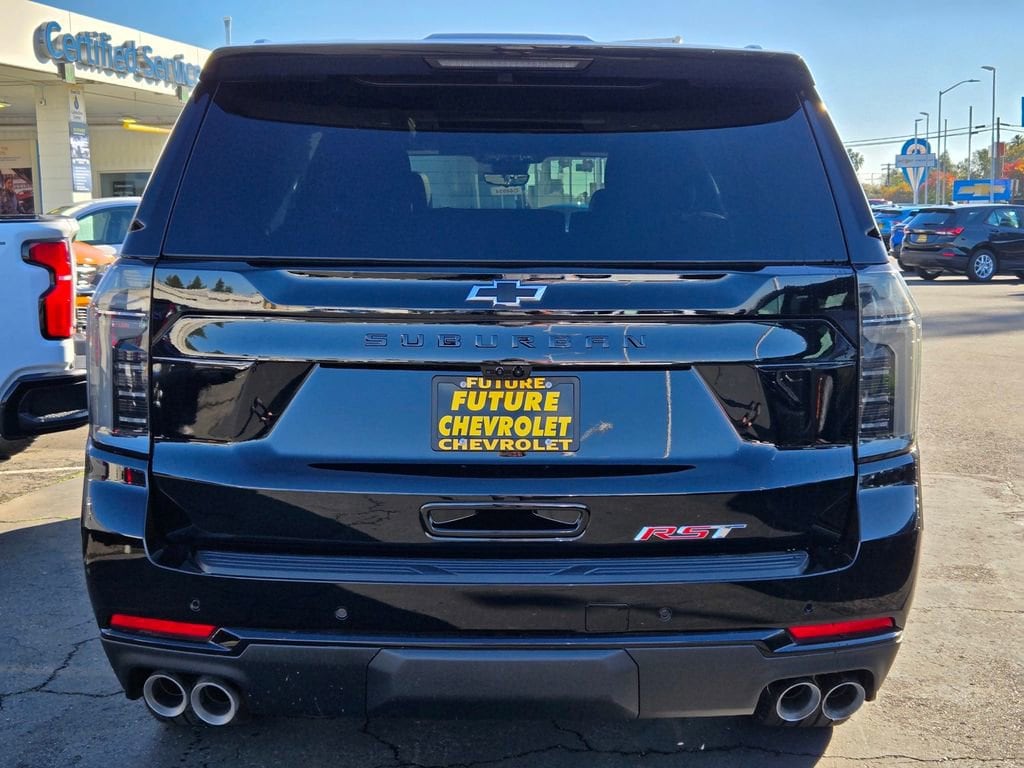 2026 Chevrolet Suburban RST photo 3