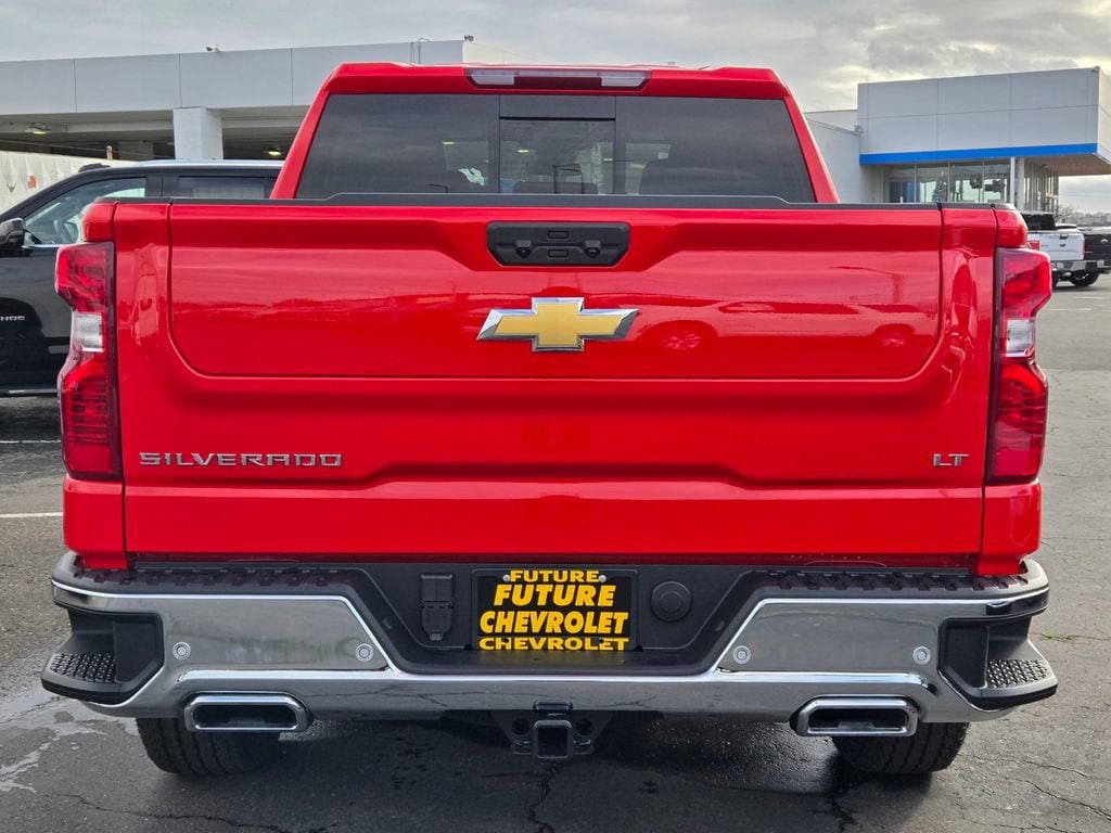 2026 Chevrolet Silverado 1500 LT photo 3
