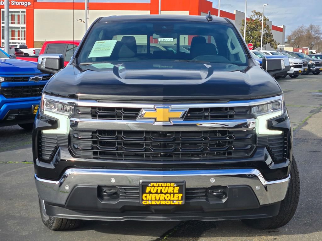 2026 Chevrolet Silverado 1500 LT photo 2