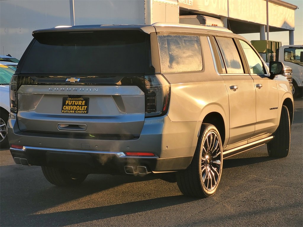2025 Chevrolet Suburban High Country photo 3