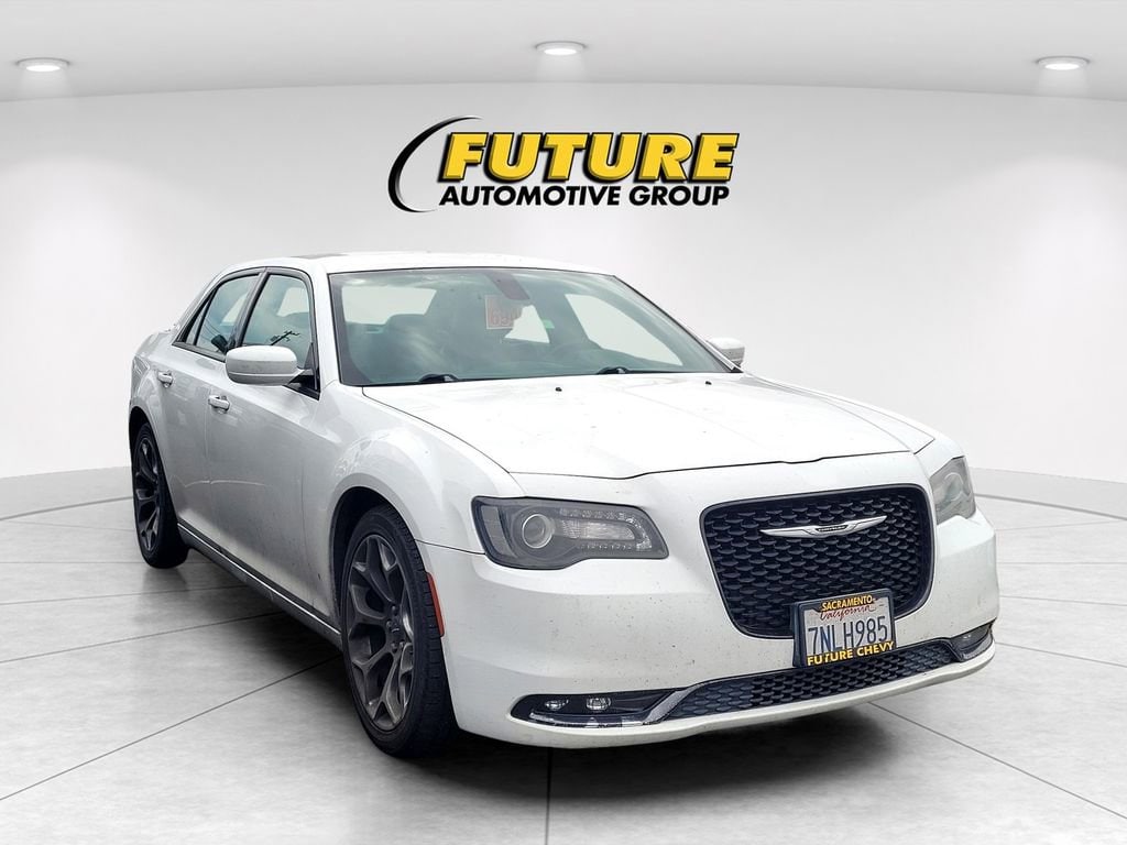 2015 Chrysler 300 S V6's photo