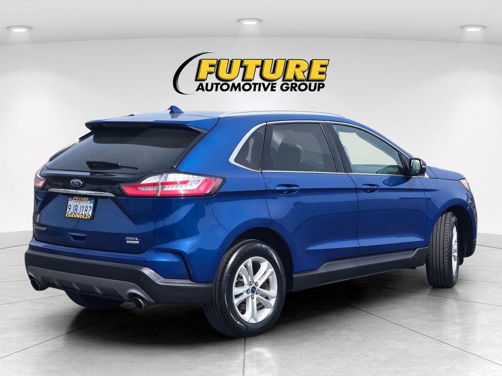 2020 Ford Edge SEL photo 4