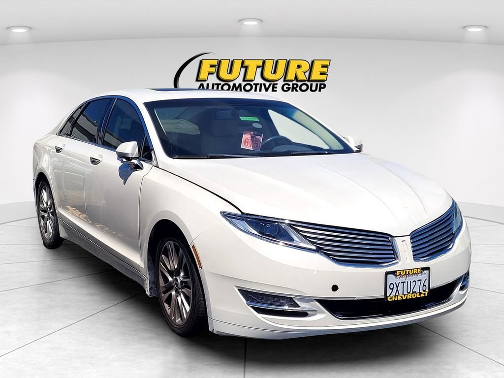 2013 Lincoln MKZ Front Wheel Drive's photo