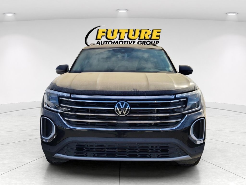 Used 2025 Volkswagen Atlas 2.0T SE w/Technology