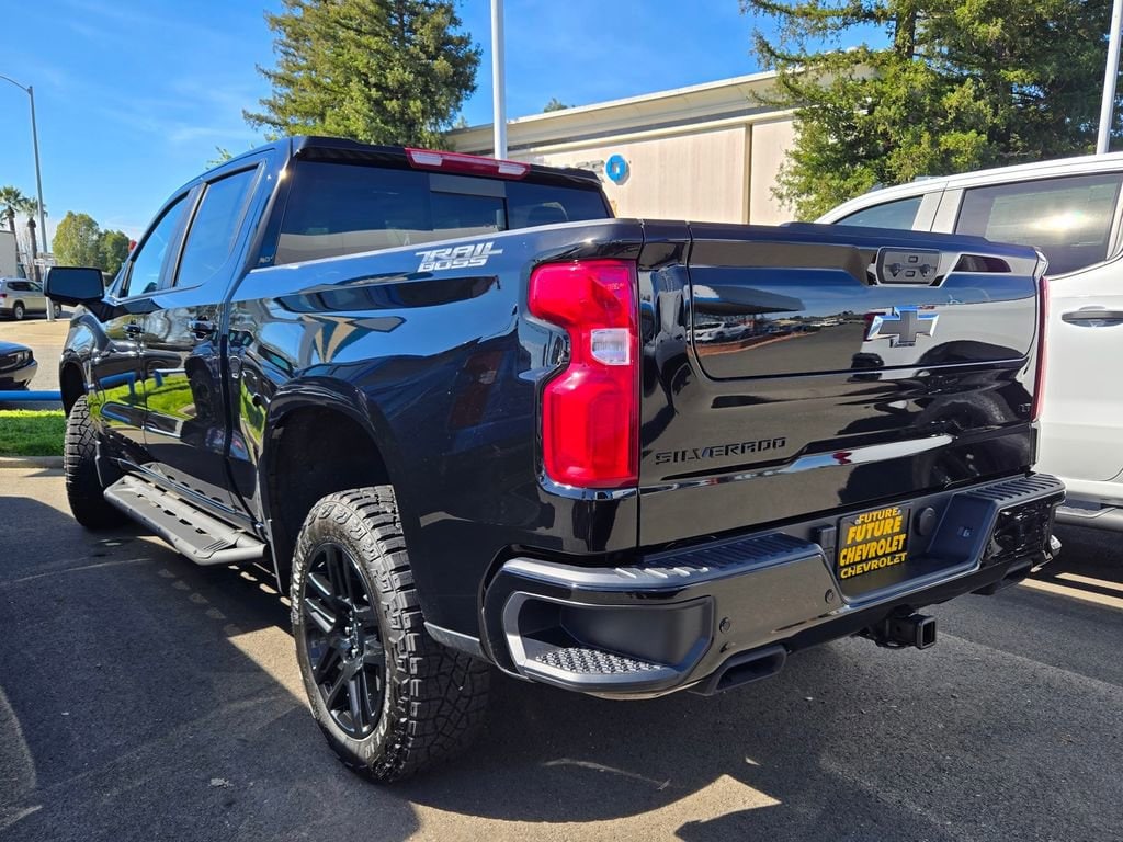 2026 Chevrolet Silverado 1500 LT Trail Boss photo 3