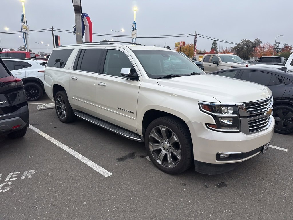 2015 Chevrolet Suburban LTZ's photo