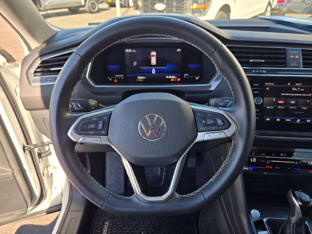 2022 Volkswagen Tiguan SE - Photo 20