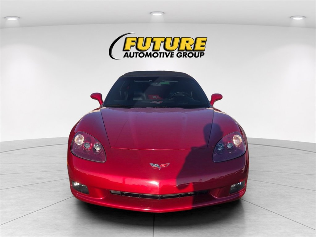 2005 Chevrolet Corvette Base photo 2