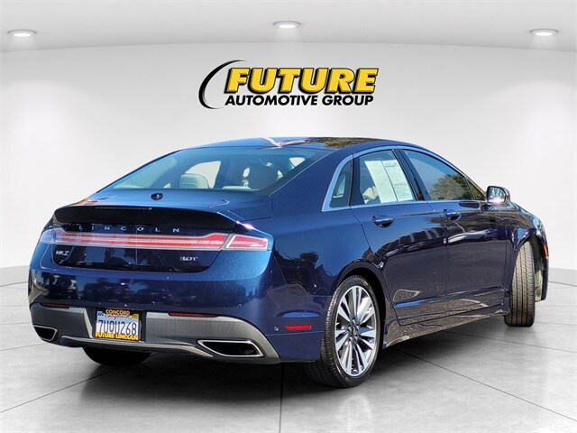 2017 Lincoln MKZ Reserve photo 4