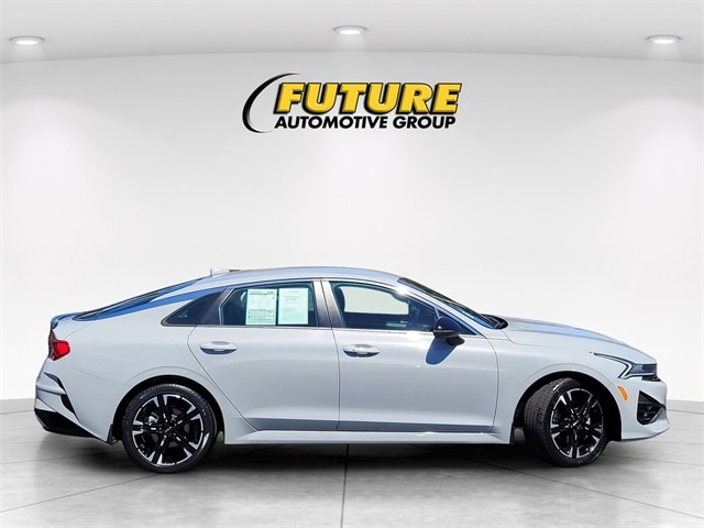 2022 Kia K5 GT-Line photo 3