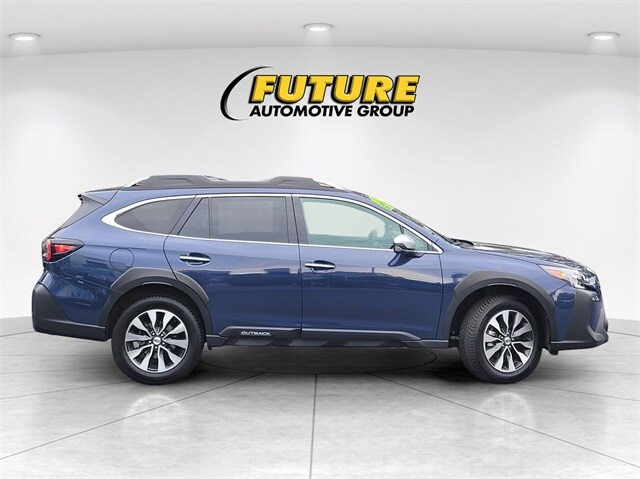 2023 Subaru Outback Touring XT photo 4