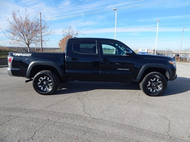 Used 2020 Toyota Tacoma TRD Off Road with VIN 3TMCZ5AN2LM310663 for sale in Burlington, VT