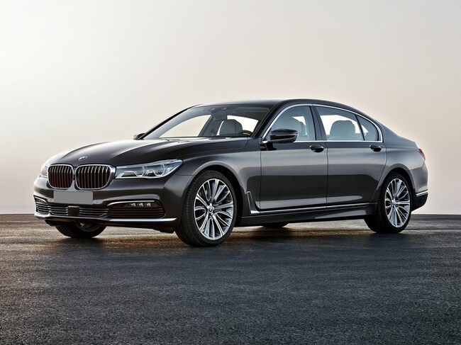 2018 BMW 7 Series 750i Sedan