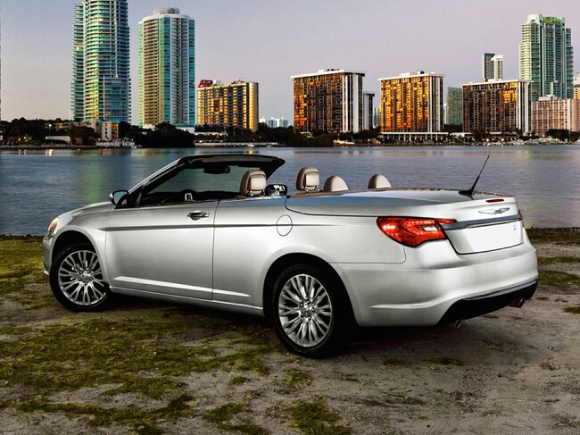2012 Chrysler 200 Limited Convertible
