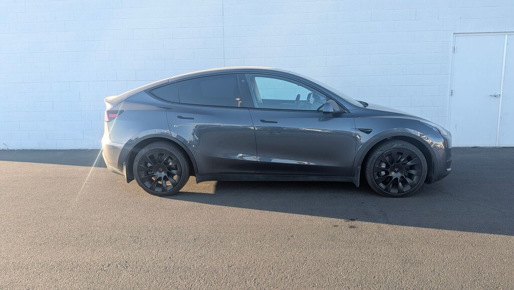 Used 2023 Tesla Model Y Long Range SUV